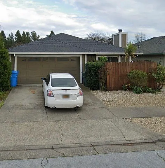1908 Spinnaker Pl — Photo 1