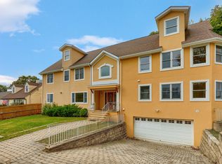103 Westerly St #2, Yonkers, NY 10704