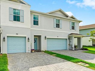 755 NE Trailside Run, Port Saint Lucie, FL 34983