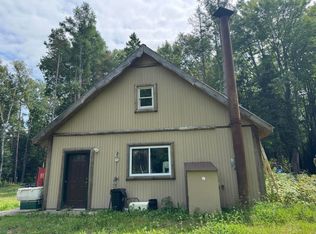 14772 S Kinross Rd, Kinross, MI 49752
