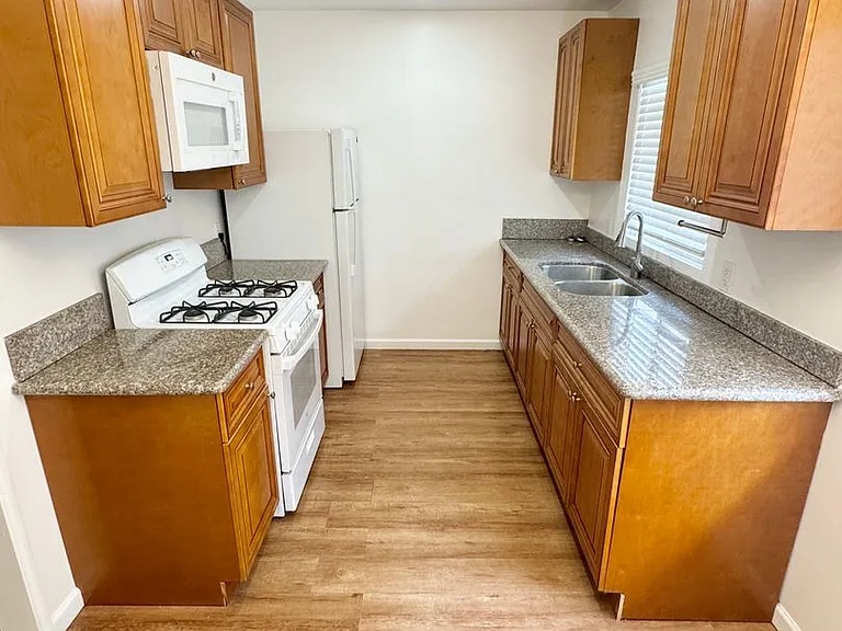 4665 Muir Ave — Photo 1