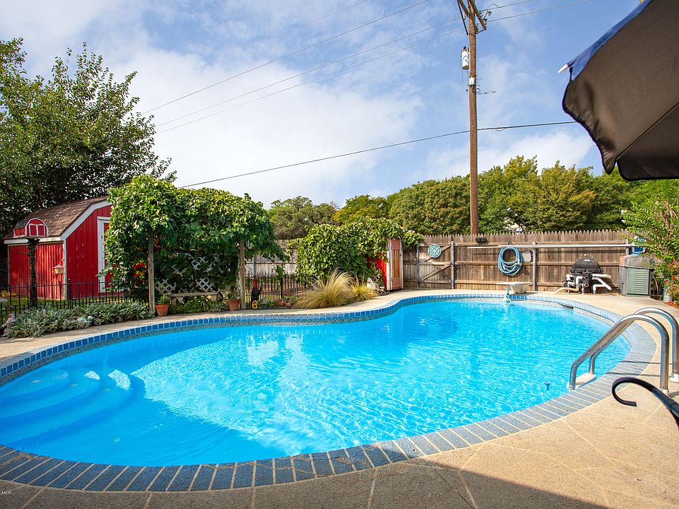 1st image of 3716 Montague Dr