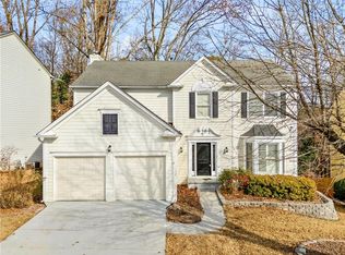10895 Glenbarr Dr, Johns Creek, GA 30097