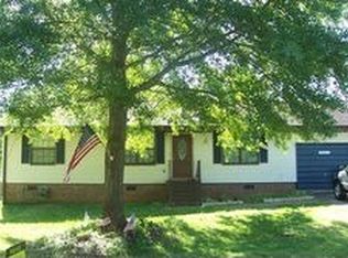 1105 S Limestone St #C, Gaffney, SC 29340