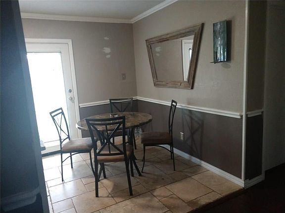 5th image of 1129 High Meadow Dr