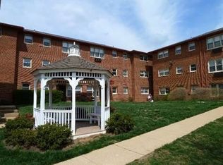 4635 20th Rd N #A, Arlington, VA 22207