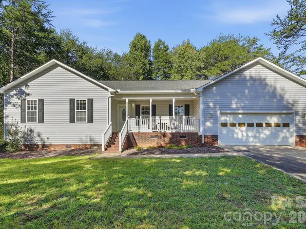 3649 Navajo Dr, Maiden, NC 28650