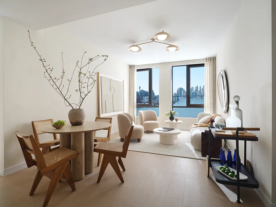 482 Kent Ave #5099
