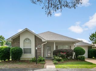 346 Cascades Cir E, Clinton, MS 39056