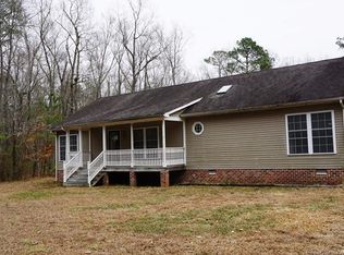 17807 Lebanon Rd, Spring Grove, VA 23881