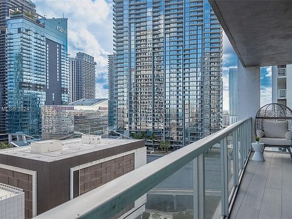 5th image of 500 Brickell Ave APT 2110