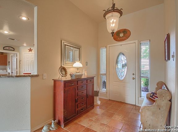 5th image of 149 Castlewood Dr