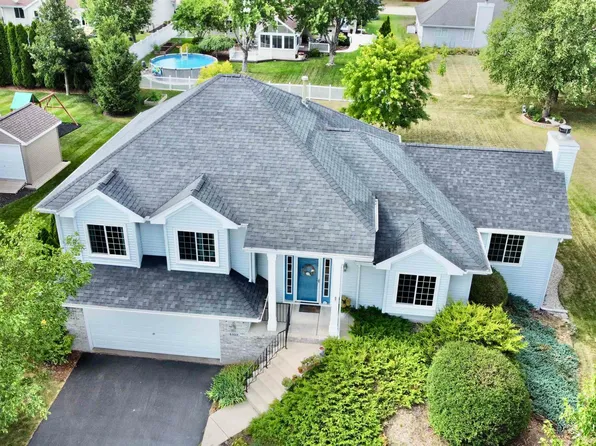 4202 Kensington Way, Rockton, IL 61072
