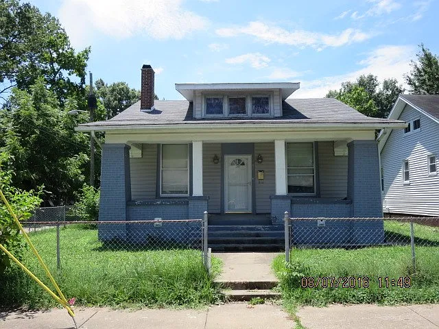 837 Madison Ave photo 1