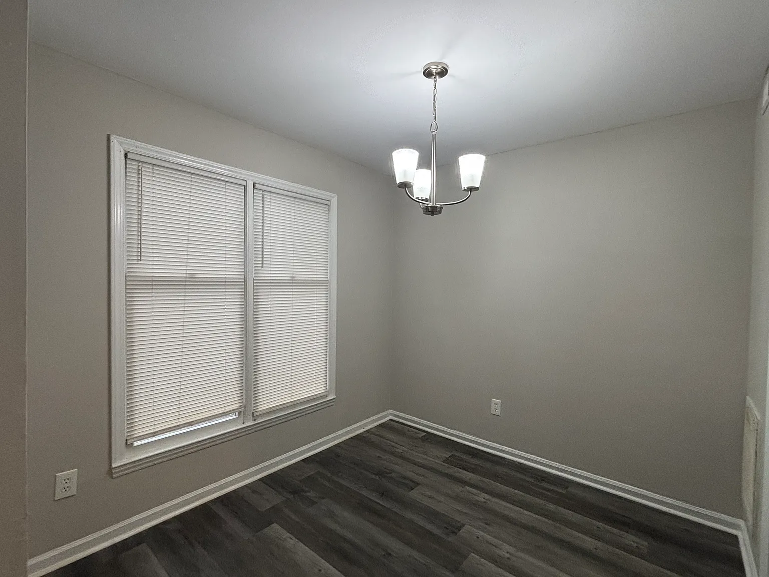 2 bed, 2.5 bath, 1000 sqft, $1,500 — Photo 2