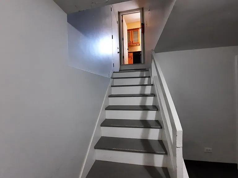 1720 Leland Ave — Photo 47