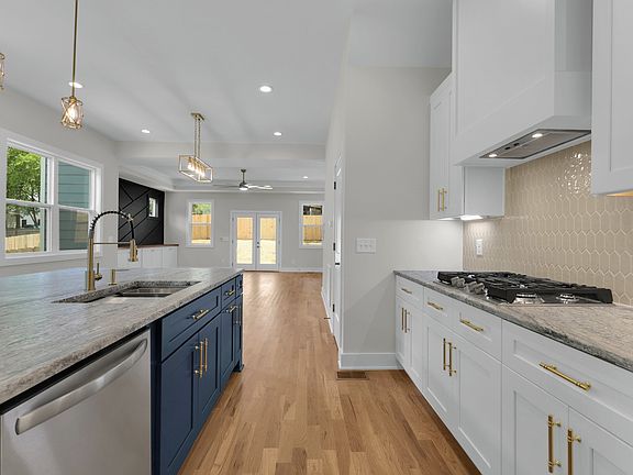 5th image of 412 E Bend Dr #B