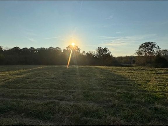 3rd image of County Road 1038