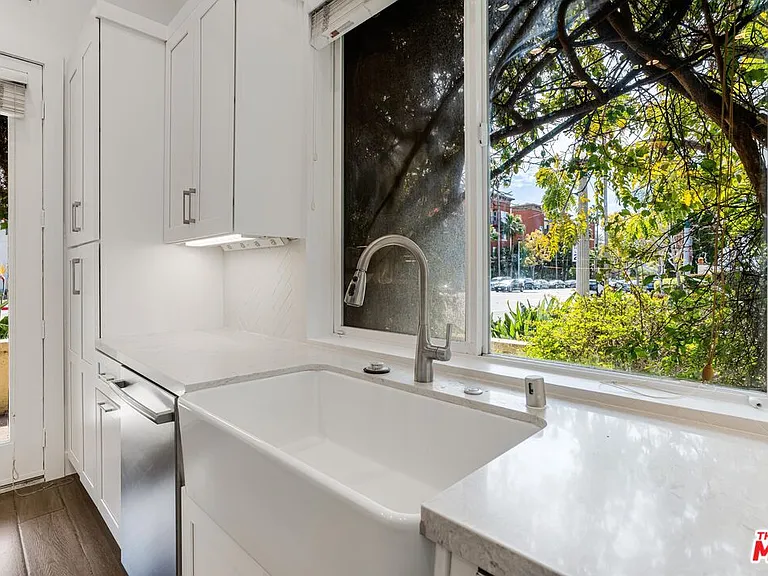 5744 Celedon Crk — Photo 10