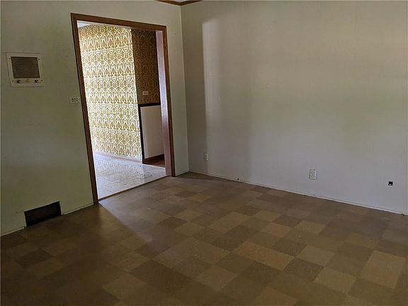 5th image of 4544 Welborn Ln