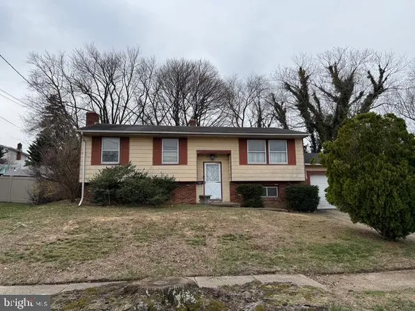 136 Moore St, Woodbury Heights, NJ 08097