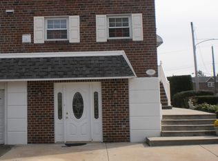 109 Meadow Ln, Philadelphia, PA 19154