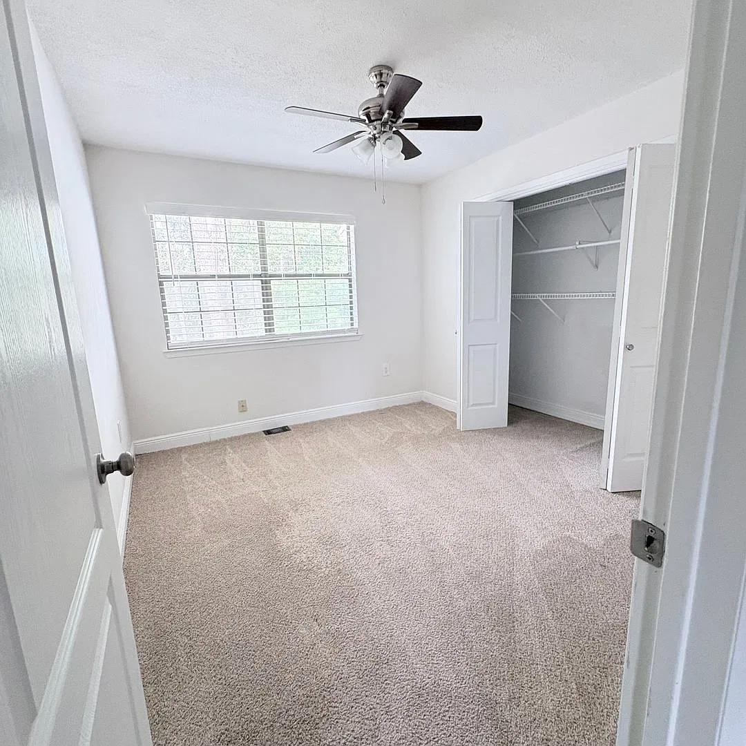 New Listing! — Photo 2