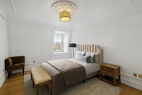 Rented by Compass | media 11