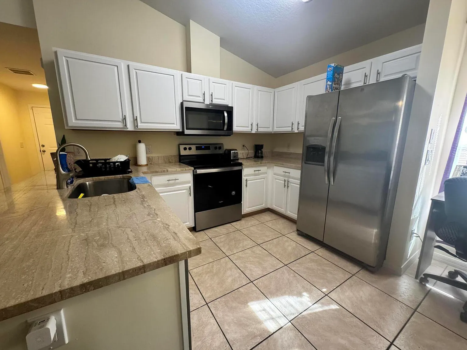 1 bed, 1.0 bath, 1100 sqft, $1,000 — Photo 4