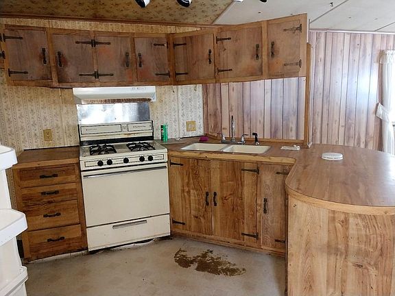 4th image of W7819 W Edgewood Rd #W