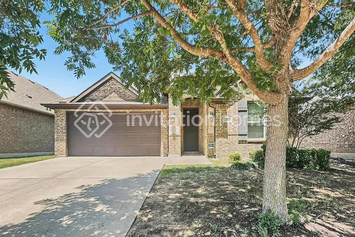 237 Dakota Waxahachie, TX 75167 — Photo 1