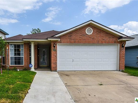 2nd image of 1308 Fox Creek Dr