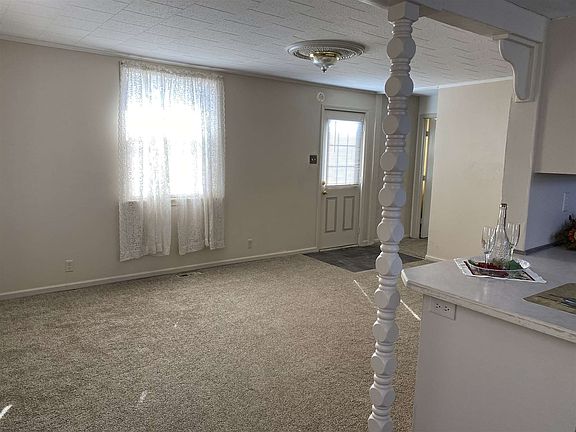 3rd image of 522 W Mercer St