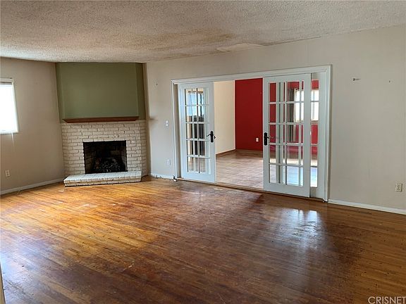 4th image of 16246 Tuba St
