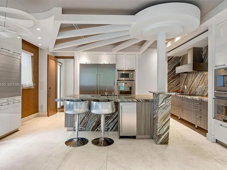 3917 S Le Jeune Rd — Photo 30