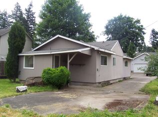 573 NE 200th Pl, Portland, OR 97230