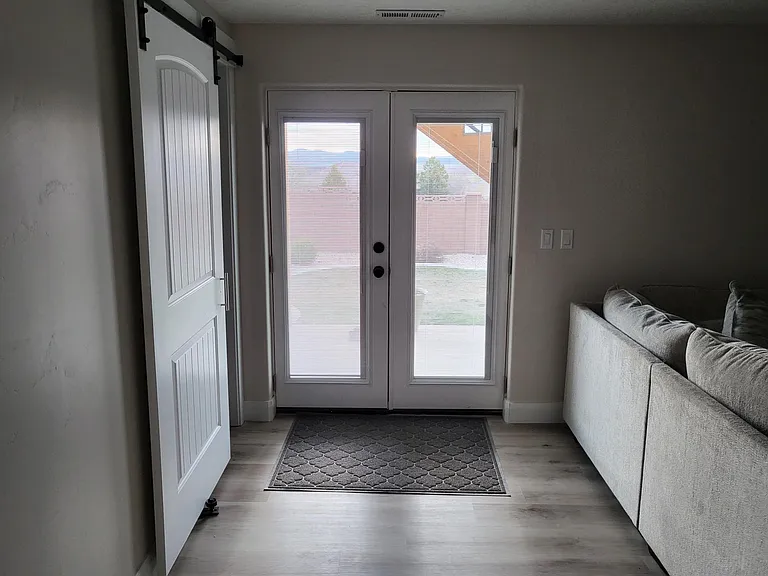 364 S 3450 W — Photo 3