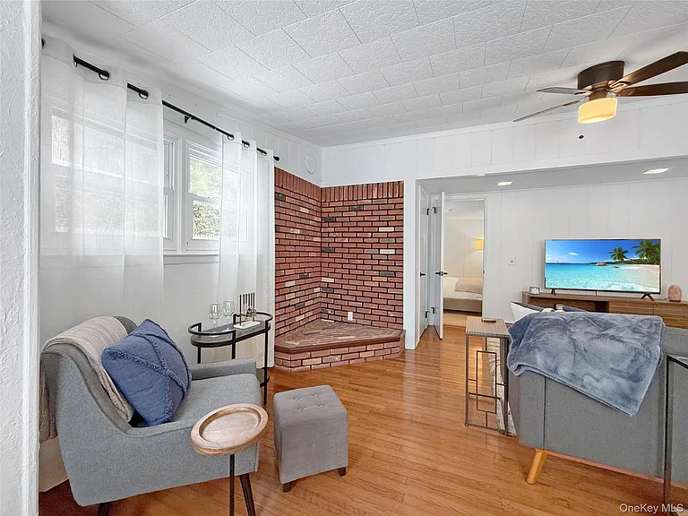 839 Pond View Rd — Photo 12