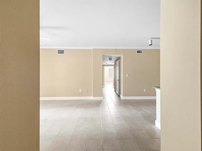 6450 Emerald Dunes Dr #103 — Photo 7
