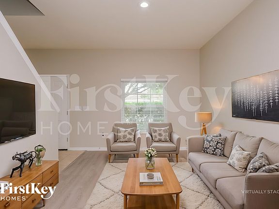 3rd image of 11108 Creek Haven Dr