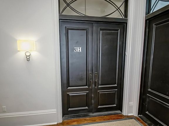 5th image of 6048 Perrier St Unit 3H
