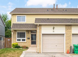 12 Sparklett Cres, Brampton, ON L6Z 1M8