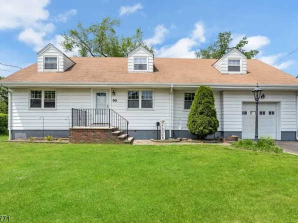99 Berdan St, Rochelle Park Twp., NJ 07662