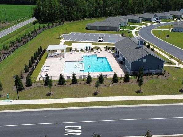 593 Strawberry Field Way, Galivants Ferry, SC 29544