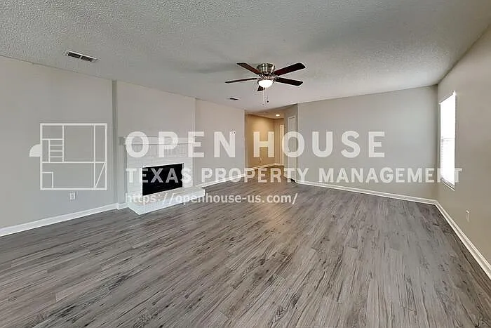 2505 Avalon Creek Way — Photo 3