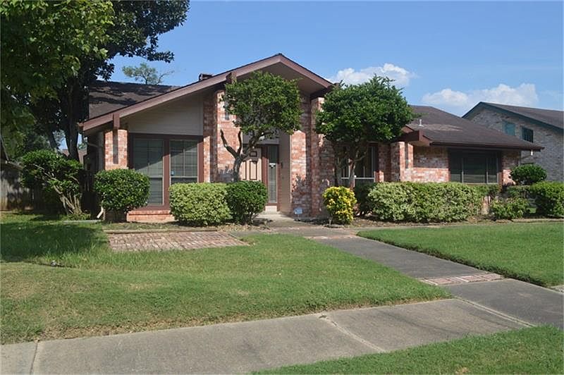 1st image of 1907 Brushy Creek Dr