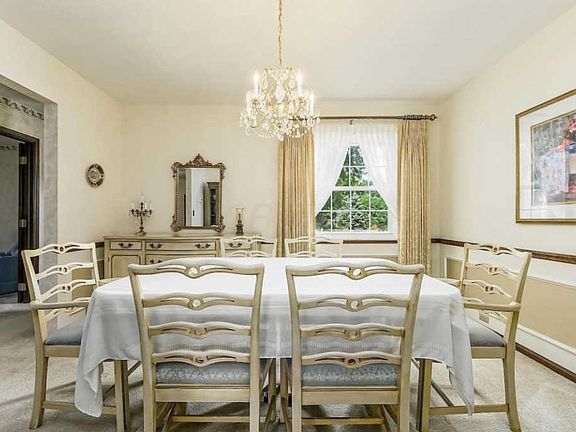 5th image of 6591 Goldenrod Dr