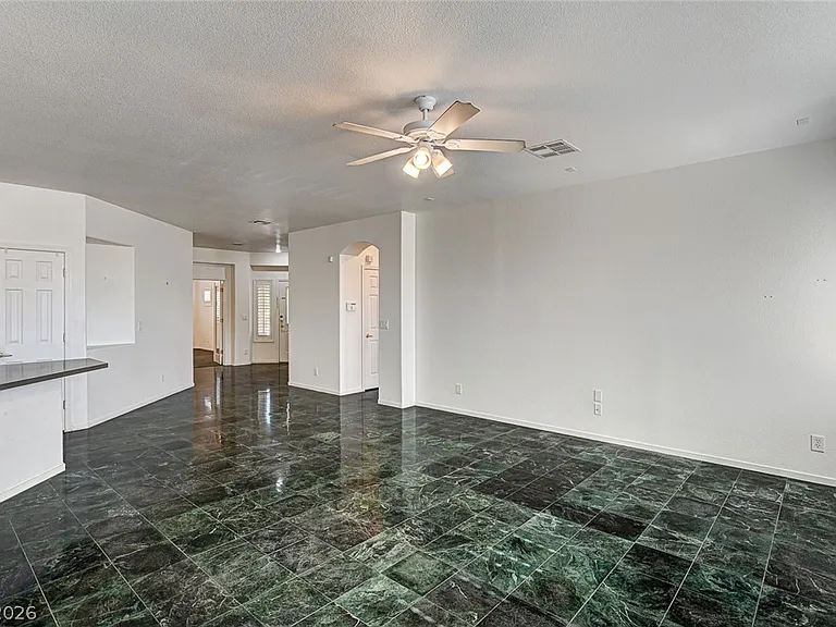900 Royal Plum Ln — Photo 12