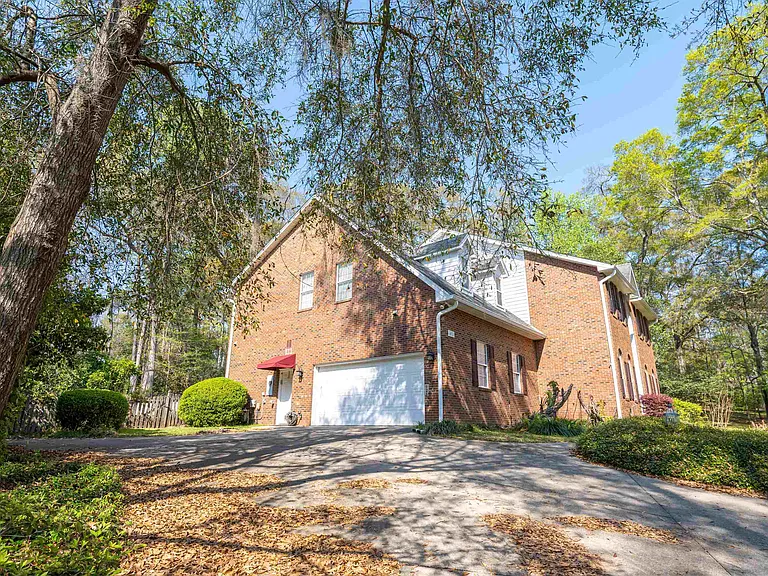491 Frank Shaw Rd — Photo 3