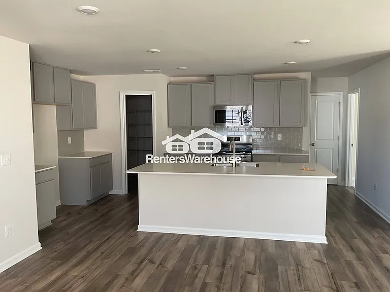 10203 Chatham Run Ln — Photo 9